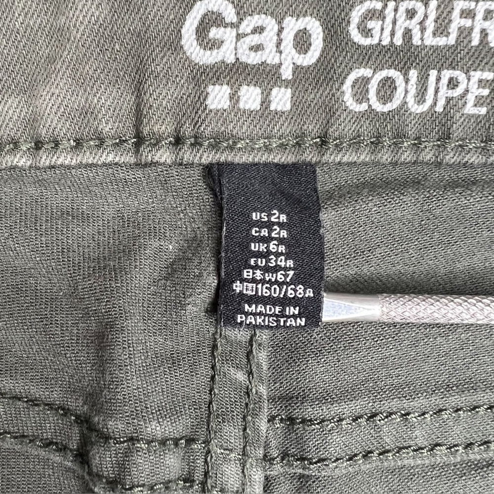 GAP Girlfriend Distressed Skinny Jeans - Douglas Fir, Size 2 Regular - Picture 2 of 9